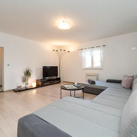 House Mate Apartamento Vodice